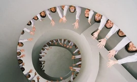 Bộ ảnh kỷ yếu đẹp như phim của hội nữ sinh Thái chứng minh vẻ đẹp nằm ở sự giản dị