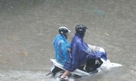 Làm gì khi xe máy của bạn vừa lội nước?