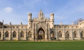Sinh viên trường Cambridge sắp được ăn tôm hùm