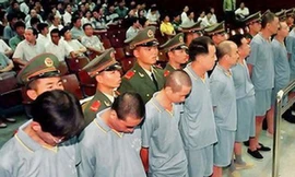 Các quan tham Trung Quốc trong một phiên toà xử tham nhũng tại tỉnh Phúc Kiến