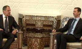 Ngoại trưởng Nga đến, sứ quán Mỹ rút