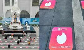 Giới trẻ Bangkok đổ xô đến đền cầu duyên Trimurti tham gia sự kiện ghép đôi có "1-0-2"