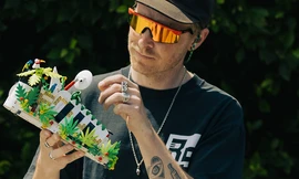 Mẫu giày thể thao kinh điển Superstar ra mắt phiên bản LEGO lạ mắt cho "hội cuồng sneaker"