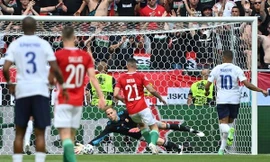Là đương kim vô địch thế giới mà hòa vất vả trước Hungary, đội tuyển Pháp đổ lỗi lung tung