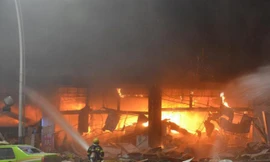 Cháy tại trung tâm mua sắm