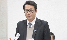 Luật sư Nguyễn Văn Quynh bào chữa cho cựu Bí thư thị ủy Bến Cát Nguyễn Hồng Khanh.