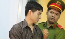 Quách Phước Hồ Tây tại tòa sáng nay 11/4. Ảnh: Tân Châu