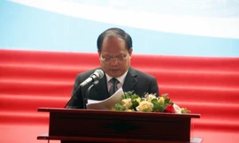 Ông Tất Thành Cang tại hội nghị sáng nay 7/11. Ảnh: Tân Châu