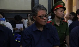 Nguyên Chủ tịch TrustBank Hoàng Văn Toàn tại tòa. Ảnh: Tân Châu