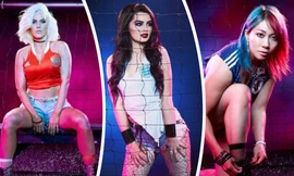 Các nữ đô vật xinh đẹp, gợi cảm đang tham gia giải đấu WWE (Mỹ) mới đây đã cùng nhau diện trang phục “bốc lửa” lấy cảm hứng từ áo đấu của các đội tuyển tranh tài tại World Cup.