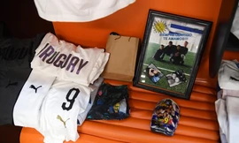 Bí mật trong phòng thay đồ của các ngôi sao World Cup