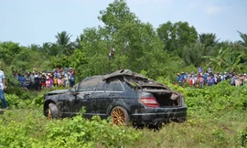 Xác định nguyên nhân tử vong của 3 người trong xe Mercedes dưới kênh