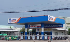 Hàng loạt cửa hàng xăng dầu của đại gia Trịnh Sướng đóng cửa