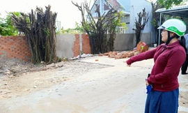 Chủ tịch phường ‘vô cớ’ chỉ đạo thu giữ dụng cụ xây dựng của dân