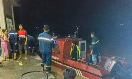 Về thăm người thân, một Việt kiều rơi xuống sông mất tích