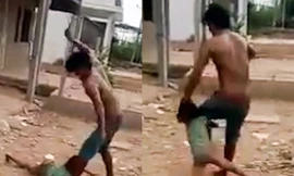 Diễn biến sức khỏe bé gái bị cha đánh đập dã man như thời trung cổ