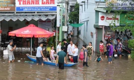 Người phụ nữ đuối nước do triều cường, bỏ lại mẹ già và con đang ăn học