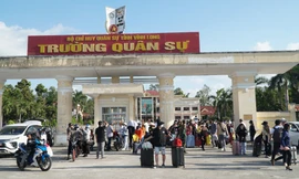 Nhiều sai phạm tại khu cách ly, hai cán bộ cấp tá bị đình chỉ công tác 