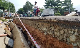 Đường trên đảo Phú Quốc bị tàn phá nghiêm trọng sau trận lụt lịch sử 