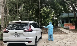 Tài xế chở bệnh nhân 1440: Đi lại kín mít, âm tính lần 1 với SARS-CoV-2