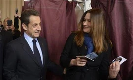 Mười ứng viên tổng thống Pháp bỏ phiếu bầu cử