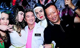 Đàm Vĩnh Hưng hứa sẽ 'ngoan'