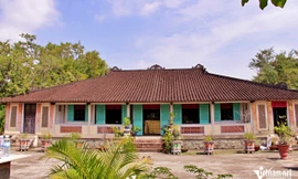 Tết khó quên trong ngôi nhà có 120 cây cột nổi tiếng ở Long An