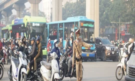 Hà Nội: Hơn 150 tài xế bị trừ điểm GPLX vì vượt đèn đỏ, đi vào đường cấm