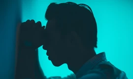 Càng mong được yêu càng xa lánh mọi người, vì sao nghịch lý thế?