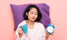 Có cách nào khiến bạn ngủ ngon mà không cần phụ thuộc thuốc thang gì?
