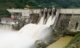 Thủy điện Bắc Hà, huyện Bắc Hà, tỉnh Lào Cai xả lũ.