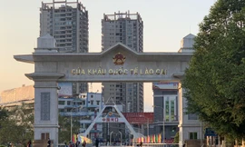Cửa khẩu quốc tế Lào Cai hoạt động xuất, nhập cảnh vẫn diễn ra bình thường.