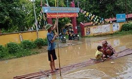 Nước sông Hồng dâng cao, TP. Yên Bái ngập cục bộ.