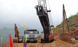 Khởi công xây dựng cây cầu Móng Sến.