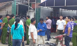 Người dân và lực lượng chức năng có mặt tại nhà chị Kpă H'Ven