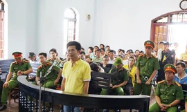 Vắng luật sư, phiên xét xử vụ ông Trần Minh Lợi phải tạm hoãn