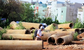 Cống đã qua sử dụng được bỏ khắp nơi gây mất mỹ quan thành phố Pleiku