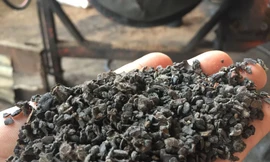 Khởi tố vụ nhuộm phế phẩm cà phê bằng pin con Ó, tạm giữ 6 người