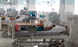 Anh Tiến đang điều trị tại bệnh viện