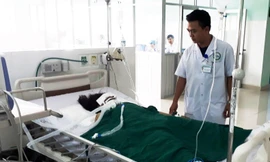 Cô giáo H. phải cắt cẳng tay phải vì hành động thiếu suy nghĩ của người chồng