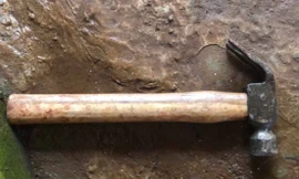 Người đàn bà khai nhận dùng búa đánh chết người tình