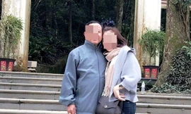 Ông Phạm Minh Xem trong một lần đi du lịch với bà Ph