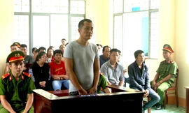 Bị cáo Trương Thiết trước vành móng ngựa