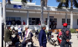 Hàng trăm người dân đến Công ty Cổ phần đường Kon Tum đòi tiền