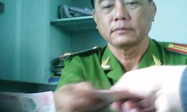 Phó Thủ tướng yêu cầu kiểm tra, xử lý nghiêm việc 'cảnh sát làm luật'