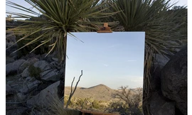 Cảnh vật phản chiếu trong gương tạo nên những bức tranh tuyệt đẹp