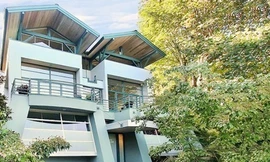 Nhà kiến trúc 'hai trong một' triệu USD