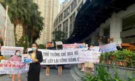 Vụ bé gái 8 tuổi bị 'dì ghẻ' bạo hành tử vong: Mẹ bị cấm gặp con sau ly hôn