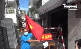 Người dân ở tâm dịch Gò Vấp vui mừng khi được gỡ phong tỏa