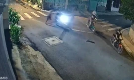 Nhóm cướp tẩu thoát sau khi tấn công nạn nhân, cướp xe máy.